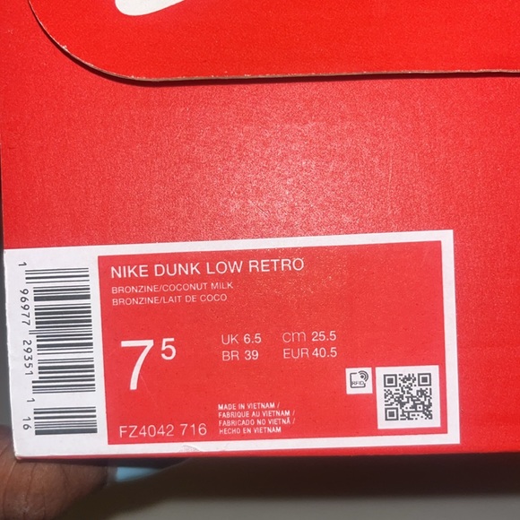 Nike Dunk Low Retro - Picture 2 of 7
